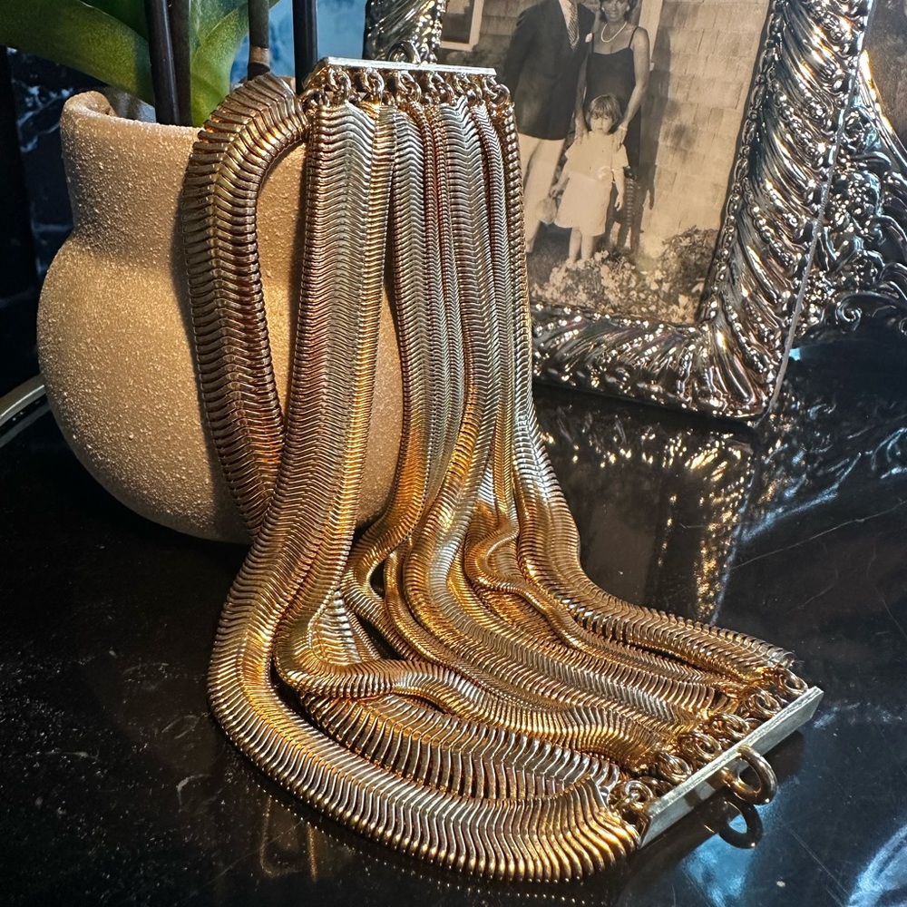 Elegant Gold Chain bracelet